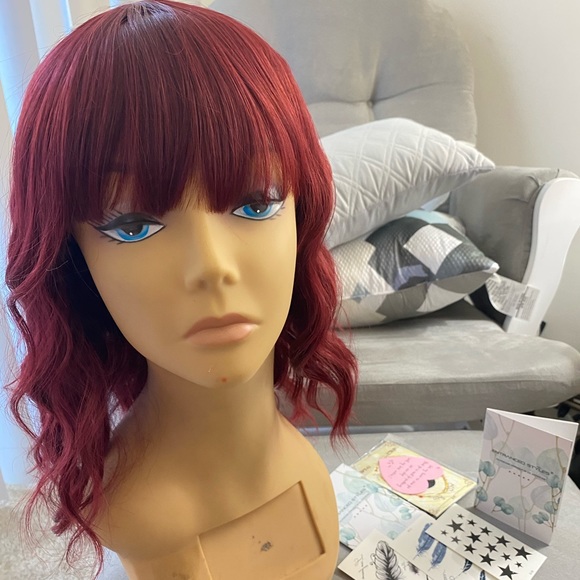 Other - Wavy Bob Wig - 16 inches